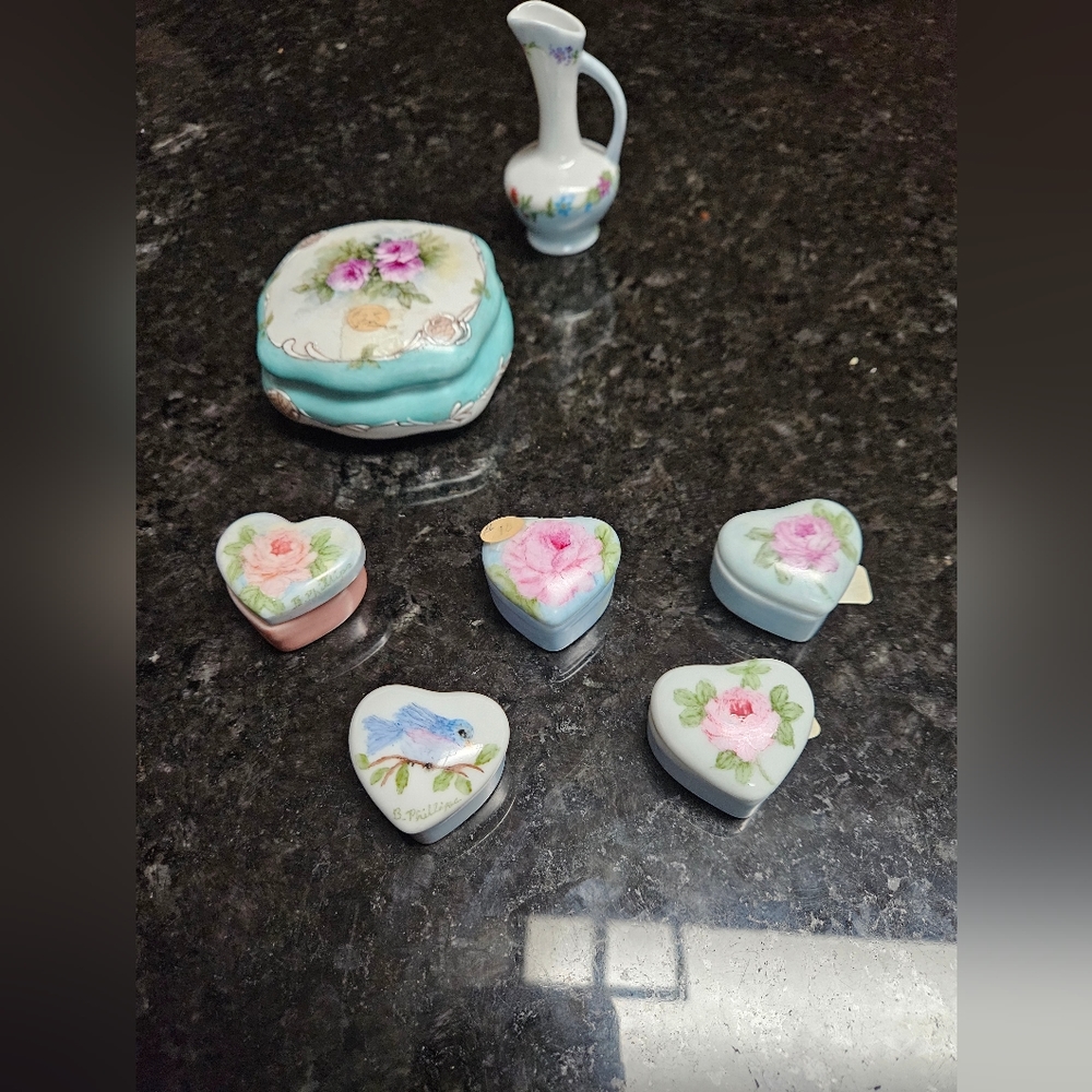 Vintage porcelain hand painted trinkets